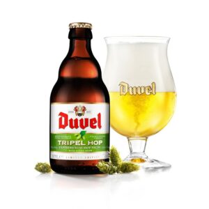 Speciaalbier Duvel Tripel hop met ingeschonken Duvel bierglas