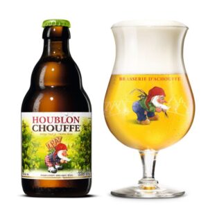 Speciaalbier Houblon Chouffe met ingeschonken Chouffe bierglas