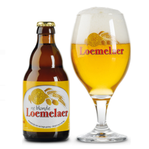 Speciaalbier Loemelaer Blond met ingeschonken Loemelaer bierglas