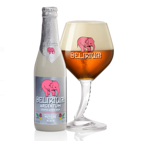 Speciaalbier Delirium Argentum met ingeschonken Delirium bierglas