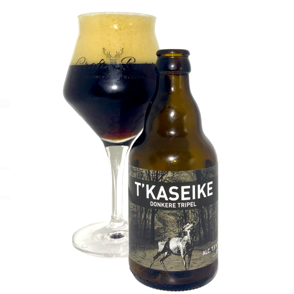 Speciaalbier 't Kaseike Donkere tripel met ingeschonken bierglas