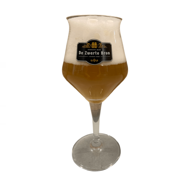 Bierglas de Zwarte Bron ingeschonken